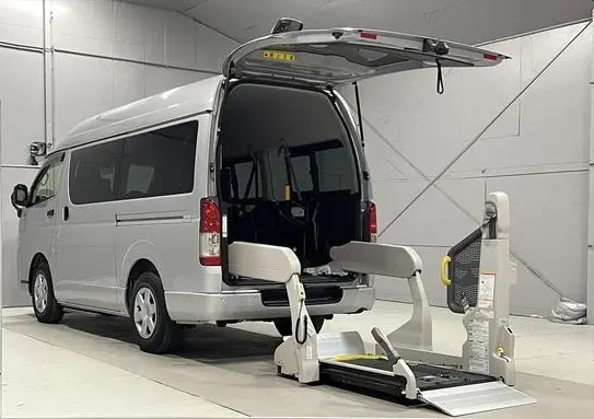 TOYOTA HIACE VAN (Wheelchair Accessible Vehicle)